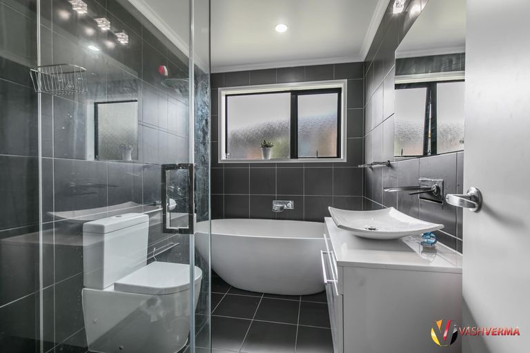 Photo of property in 300 Harbourside Drive, Karaka, Papakura, 2113