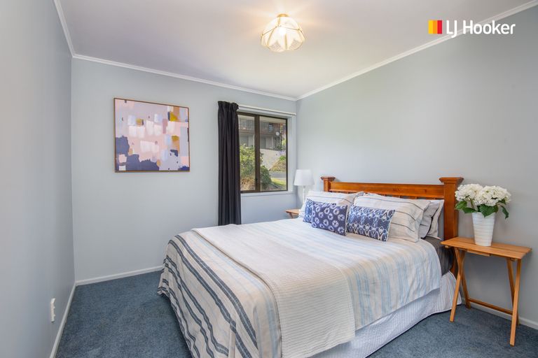 Photo of property in 17 Braeside, Kinmont Park, Mosgiel, 9024