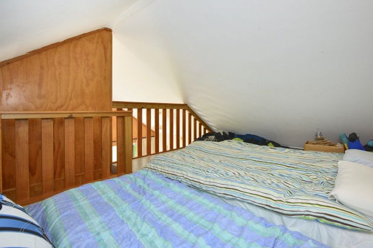 Photo of property in 140 Newcastle Street, Mahia, 4198