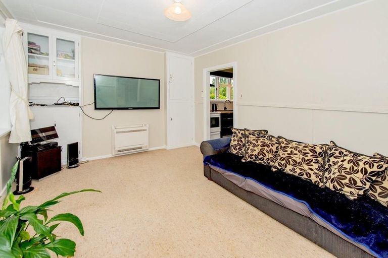 Photo of property in 16 Taumutu Road, Southbridge, 7602