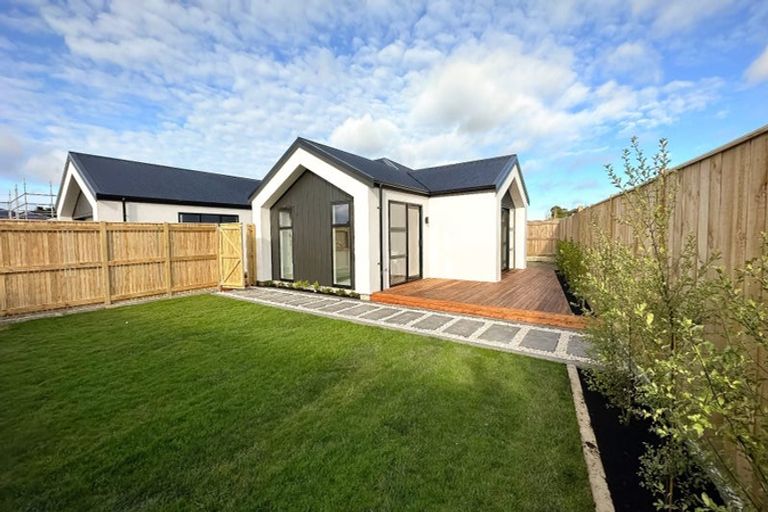 Photo of property in 7 Gratitude Way, Kelvin Grove, Palmerston North, 4414