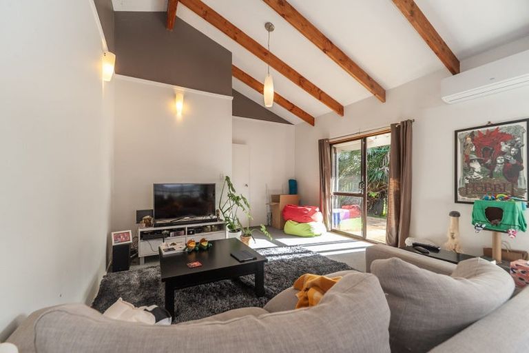 Photo of property in 42a Monorgan Road, Strathmore Park, Wellington, 6022