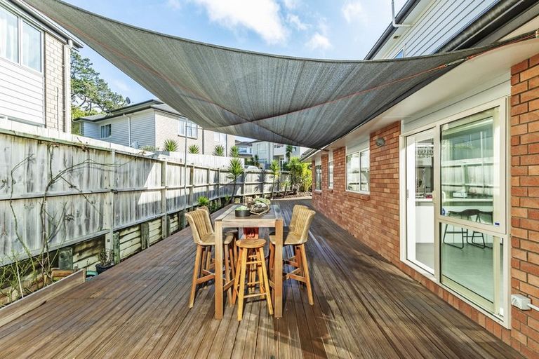 Photo of property in 30c Schnapper Rock Road, Schnapper Rock, Auckland, 0632