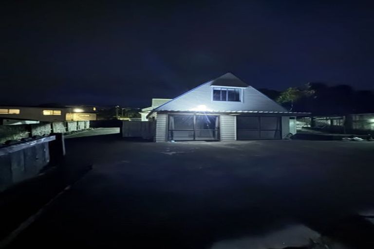 Photo of property in 19a Langton Road, Stanmore Bay, Whangaparaoa, 0932