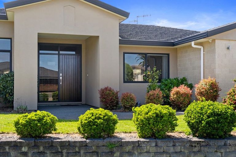 Photo of property in 7 Datum Way, Paraparaumu, 5032
