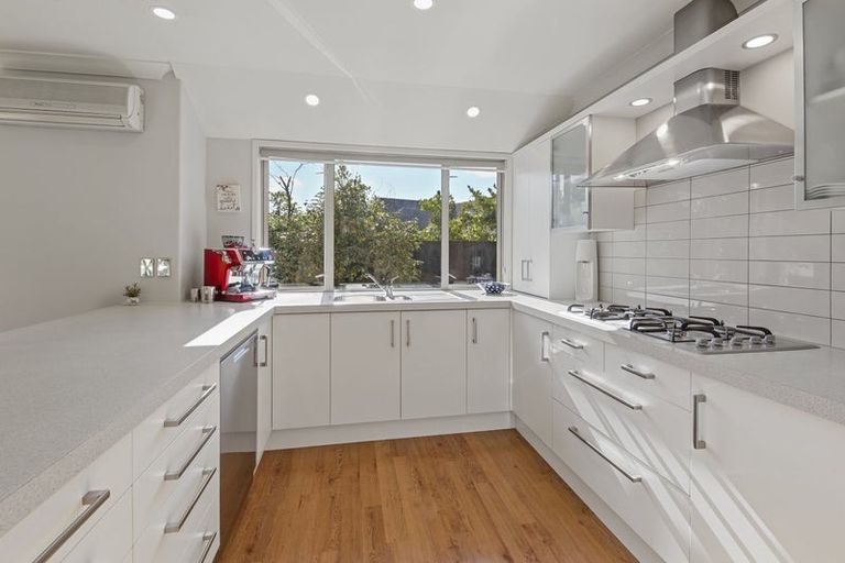 Photo of property in 9a Harrod Place, Rangiora, 7400