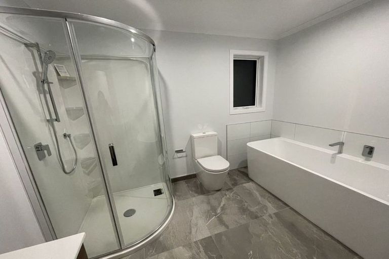 Photo of property in 14 Koreke Close, Kenepuru, Porirua, 5022