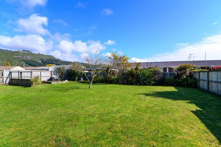 Photo of property in 8 Ngahu Street, Fairy Springs, Rotorua, 3015