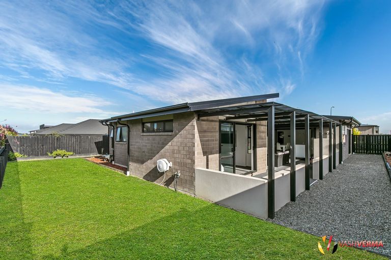 Photo of property in 300 Harbourside Drive, Karaka, Papakura, 2113