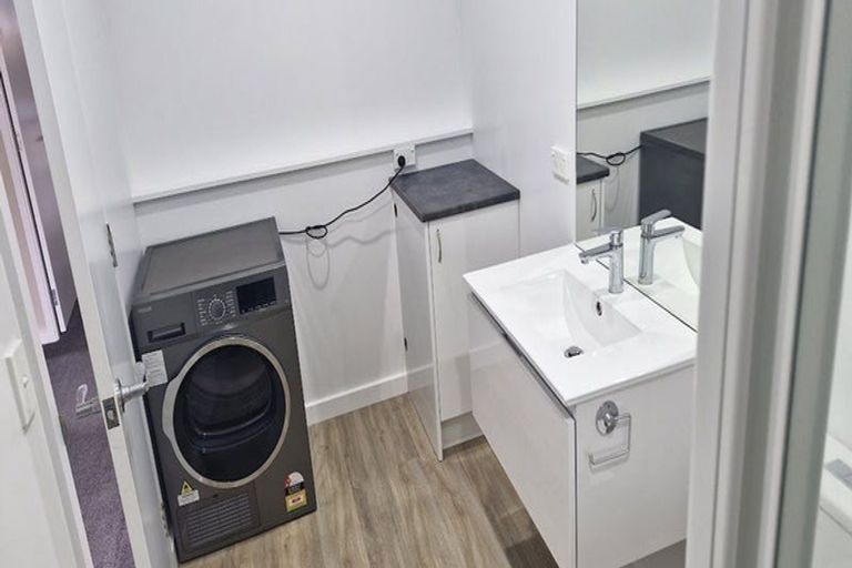 Photo of property in 30b Larch Place, Casebrook, Christchurch, 8051