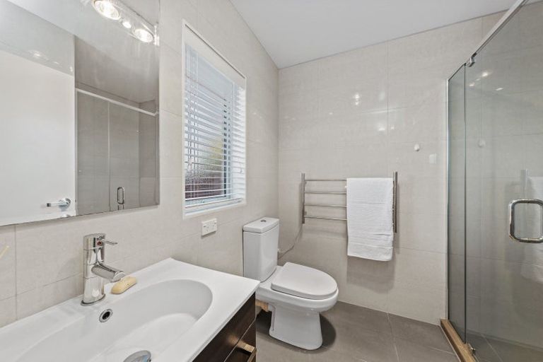 Photo of property in 16 Chippewa Place, Conifer Grove, Takanini, 2112