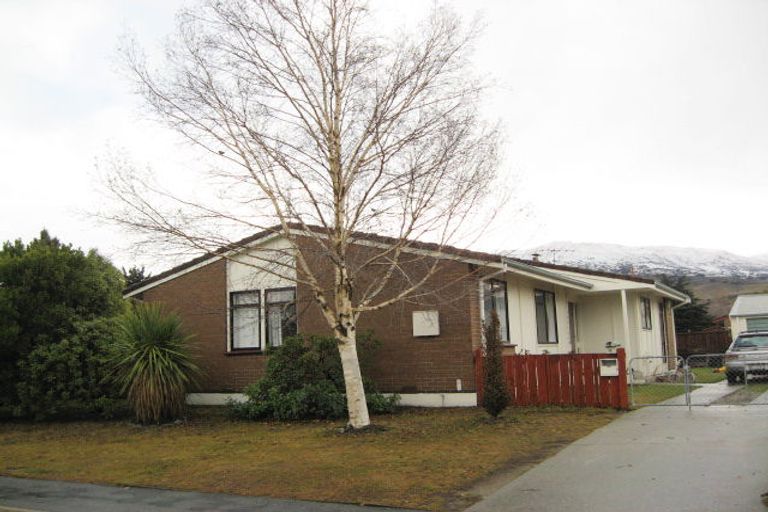 Photo of property in 12 Cornish Place, Cromwell, 9310