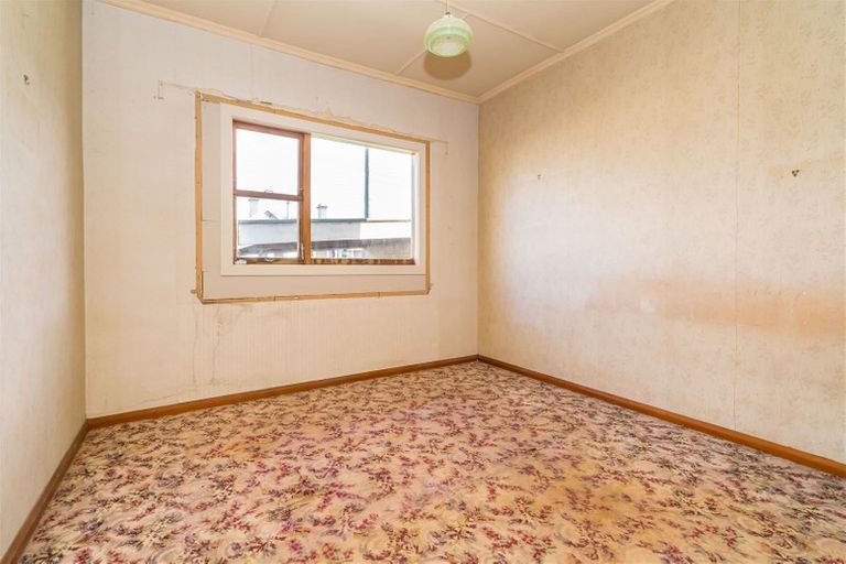 Photo of property in 37 Wesley Street, South Dunedin, Dunedin, 9012