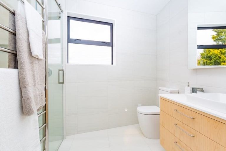 Photo of property in 80c Clyde Road, Ilam, Christchurch, 8041