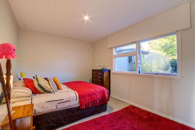 Photo of property in 2/42 Office Road, Merivale, Christchurch, 8014