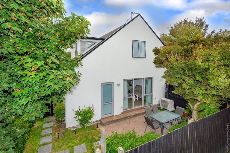 Photo of property in 1/84 Shakespeare Road, Waltham, Christchurch, 8023