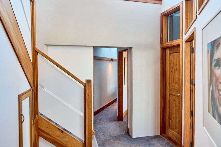 Photo of property in 23 Dargle Way, Island Bay, Wellington, 6023