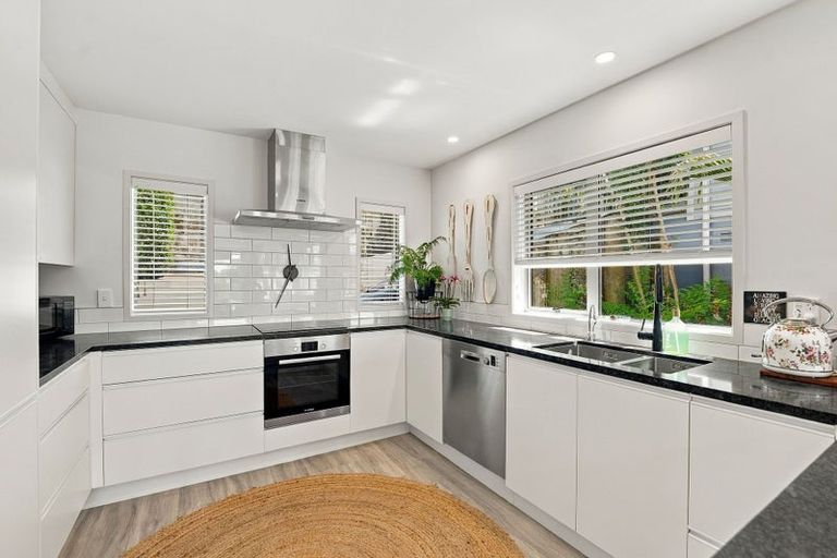 Photo of property in 9 Coach Drive, Otumoetai, Tauranga, 3110