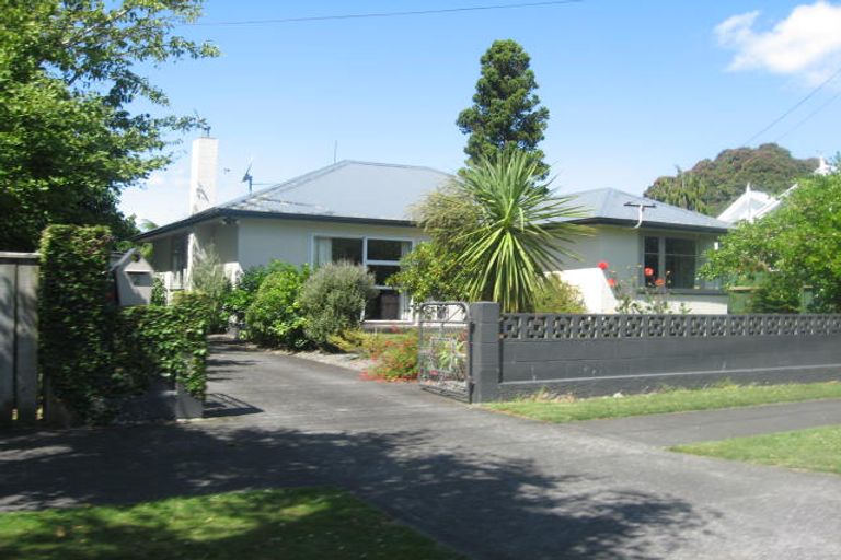 Photo of property in 2 Cumbrae Place, Aramoho, Whanganui, 4500