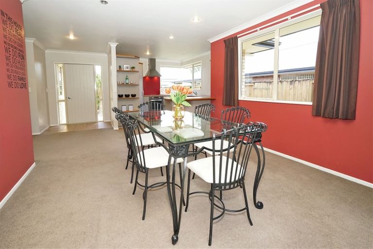 Photo of property in 62 Barrington Drive, Huntington, Hamilton, 3210