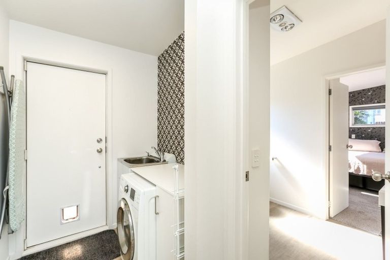 Photo of property in 20/1 Paritutu Road, Spotswood, New Plymouth, 4310