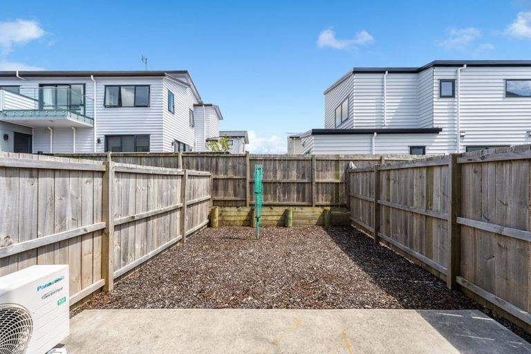 Photo of property in 46 Turret Lane, Hobsonville, Auckland, 0616