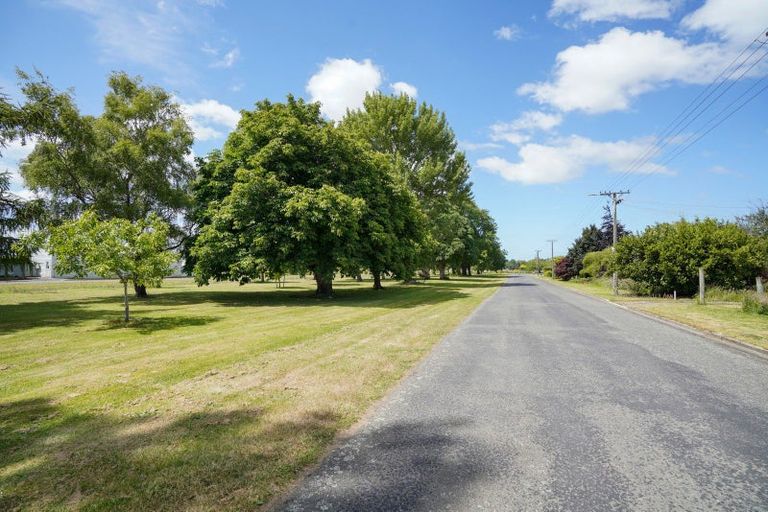 Photo of property in 11 Memorial Avenue, Drummond, Otautau, 9683