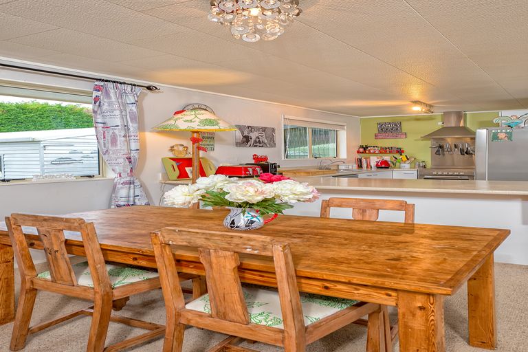 Photo of property in 220 Goodwin Road, Aka Aka, Waiuku, 2682