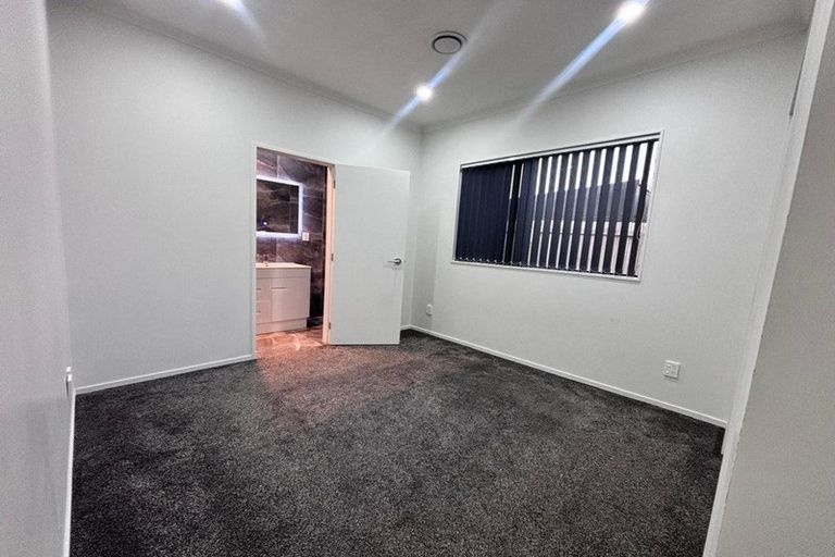 Photo of property in 46a Adams Road South, Pukekohe, 2120