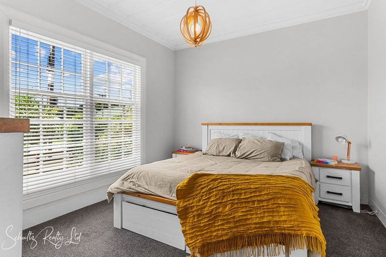 Photo of property in 17 Franklin Road, Paparoa, 0571