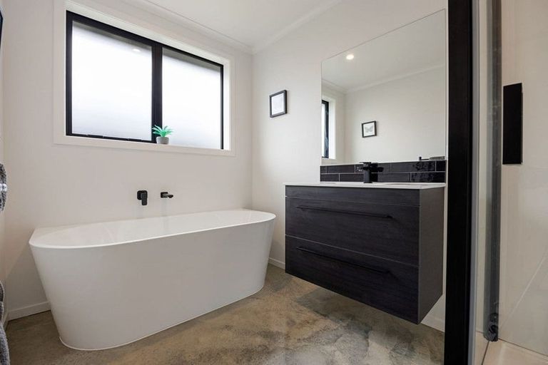 Photo of property in 17 Kereruu Street, Cambridge, 3434