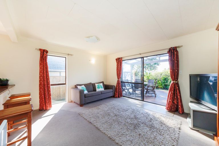 Photo of property in 42a Clifton Terrace, Fitzherbert, Palmerston North, 4410