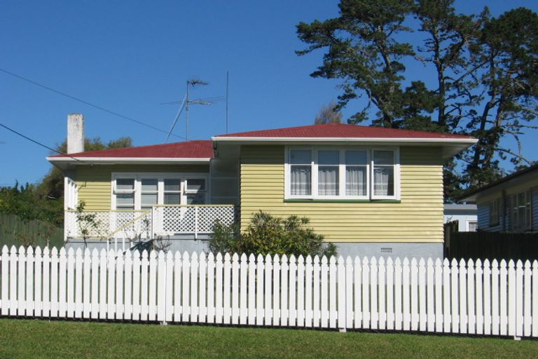 Photo of property in 33 Glenorchy Street, Glen Eden, Auckland, 0602