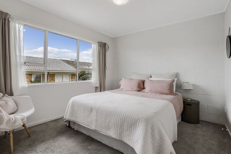 Photo of property in 2/34 Watea Road, Sandringham, Auckland, 1025