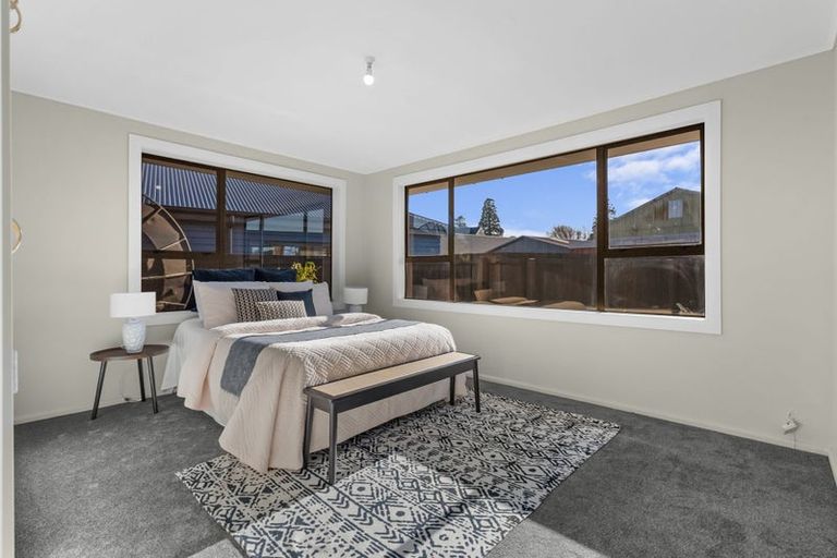 Photo of property in 95 Epsom Road, Sockburn, Christchurch, 8042