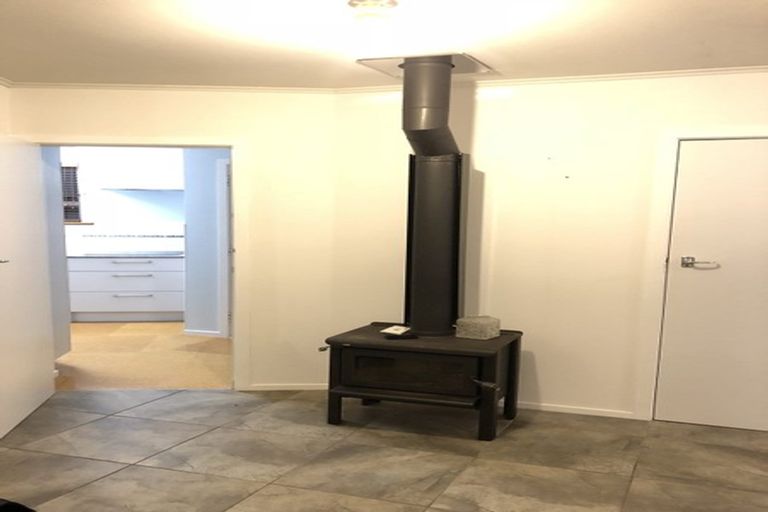 Photo of property in 16 Jillian Drive, Ranui, Auckland, 0612