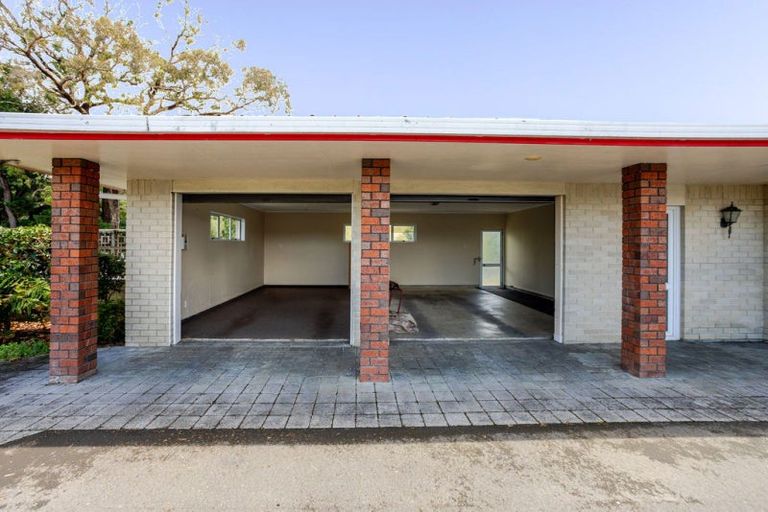 Photo of property in 208 Adelaide Road, Dannevirke, 4930