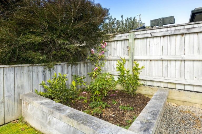 Photo of property in 3 Aragon Grove, Kingsley Heights, Upper Hutt, 5018