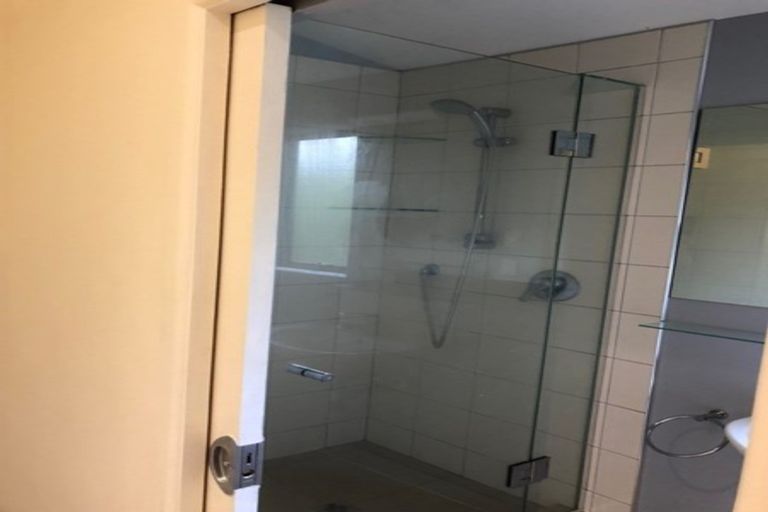 Photo of property in 12 Robert Grove, Paraparaumu, 5032