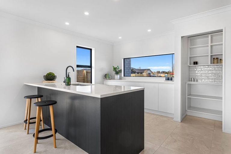 Photo of property in 18 Salkeld Place, Woodend, 7610