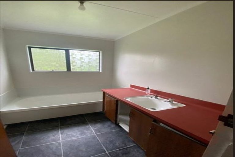 Photo of property in 6 Waiotu Road, Tokomaru Bay, 4079