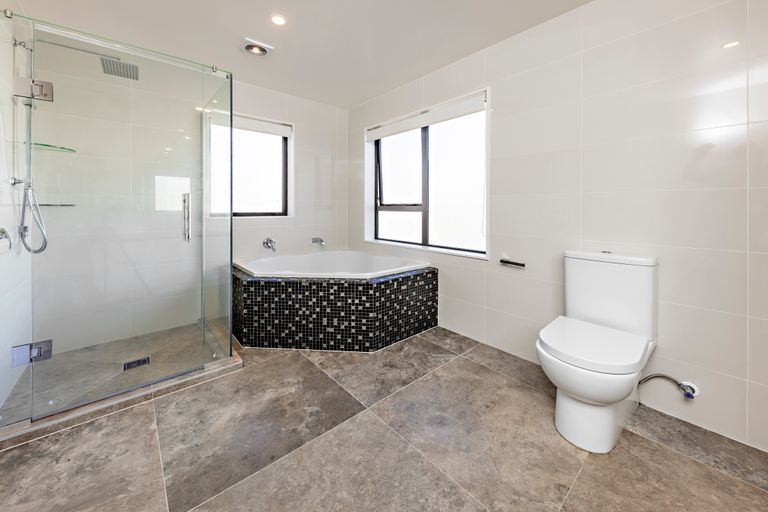 Photo of property in 40 Dawood Place, The Gardens, Auckland, 2105