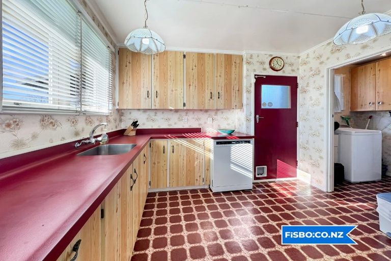 Photo of property in 96 Lipscombe Crescent, Havelock North, 4130