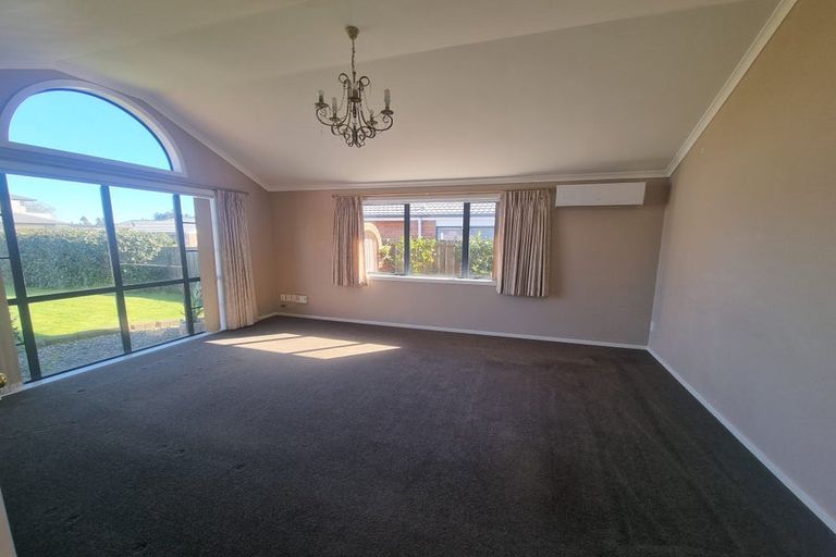 Photo of property in 5 Duggan Drive, Owhata, Rotorua, 3010