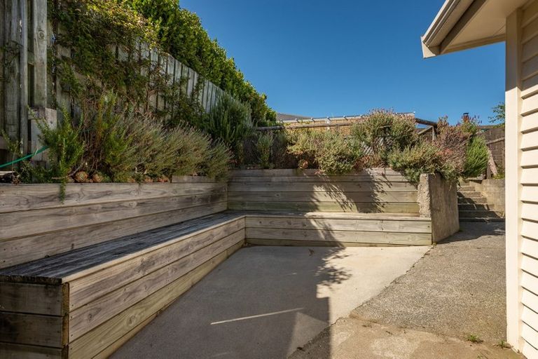 Photo of property in 26 Avon Street, Island Bay, Wellington, 6023