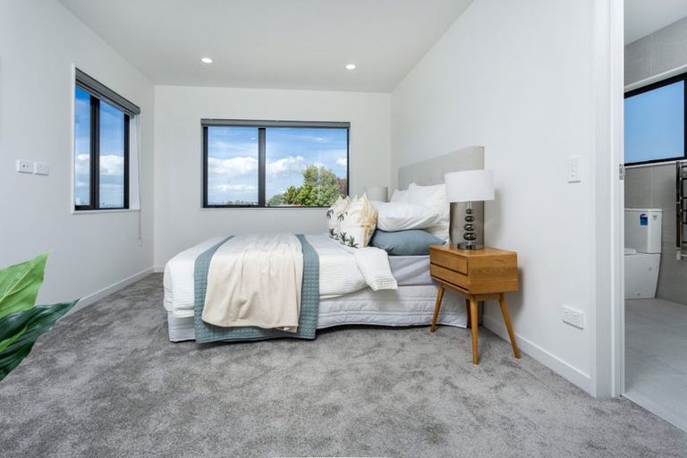 Photo of property in 10a Mescal Street, Massey, Auckland, 0614