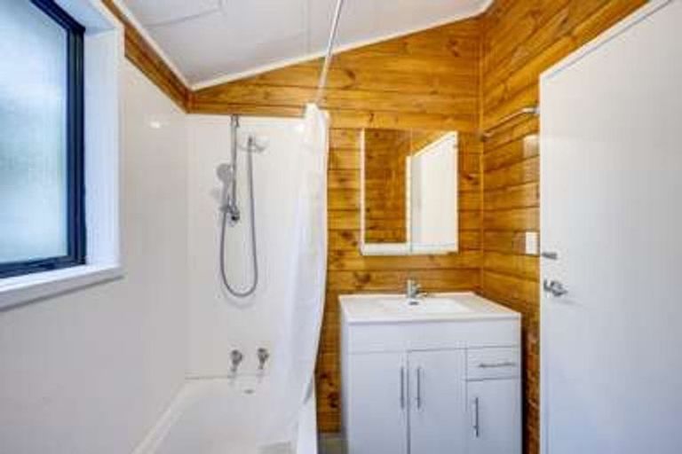 Photo of property in 400 Burnett Street, Mahora, Hastings, 4120