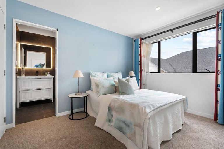 Photo of property in 13 Jack Hawken Lane, Silverdale, 0932