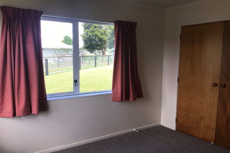 Photo of property in 6 Okere Place, Tikipunga, Whangarei, 0112