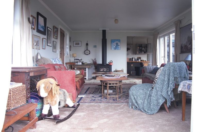 Photo of property in 41 Nuku Street, Tangimoana, 4822